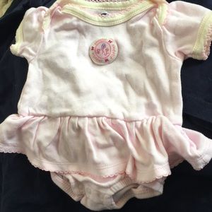 FINAL MARKDOWN Gerber organic snap crotch dress newborn